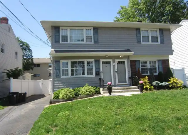 Property at 423 Leonhardt Dr Unit 1st Floor, Saddle Brook, NJ, 07663, 4 beds, 1 bath, [object Object]