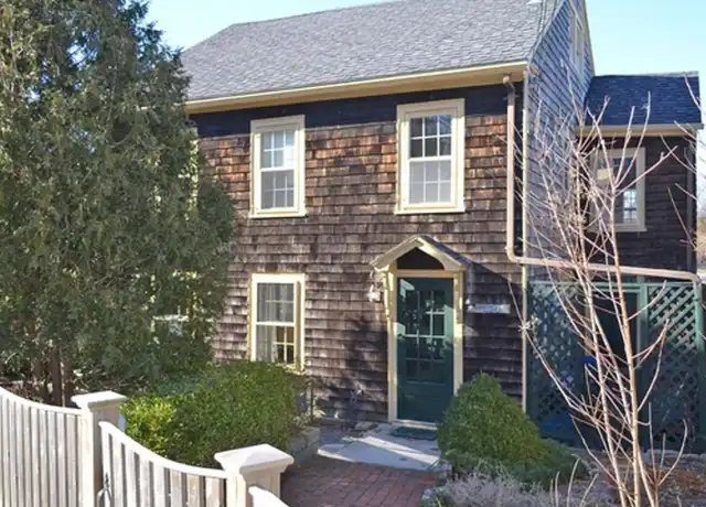 Property at 420 Washington St, Gloucester, MA, 01930, 3 beds, 2 baths, [object Object]