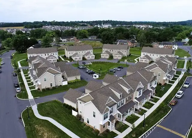 Photo of 725 Olde Hickory Rd, Lancaster, PA 17601