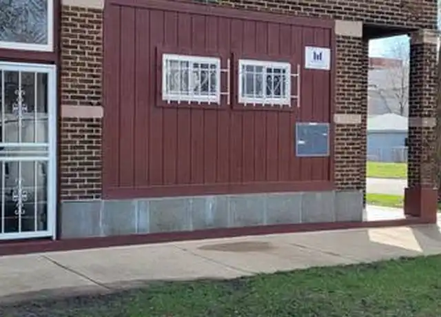 Property at 8159 S Coles Ave Unit 2R, Chicago, IL, 60617, 2 beds, 1 bath, [object Object]