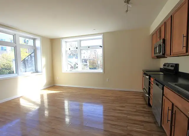 Photo of 525 E Armstrong St, Philadelphia, PA 19144