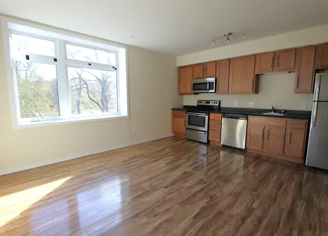 Photo of 525 E Armstrong St, Philadelphia, PA 19144