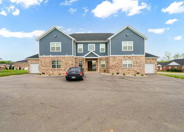Property at 210 Creekwood Ave Unit D, Bowling Green, KY, 42101, 2 beds, 2 baths, [object Object]