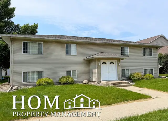 Property at 408 Broadway Ave Unit 4, St Peter, MN, 56082, 2 beds, 1 bath, [object Object]
