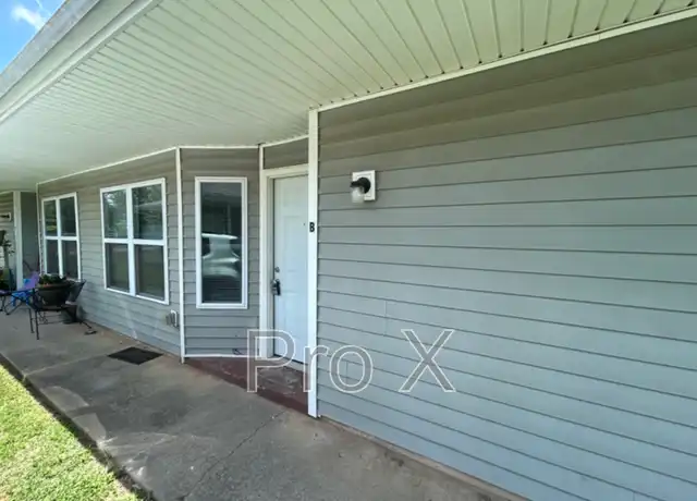Property at 405 Park St Unit B, Springdale, AR, 72764, 2 beds, 1 bath, [object Object]