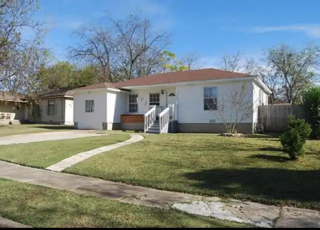 Property at 2208 N Farola Dr, Dallas, TX, 75228, 3 beds, 1 bath, [object Object]