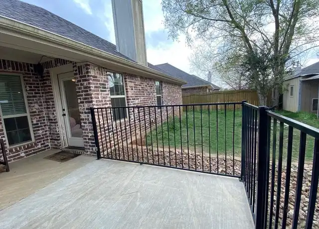 Property at 1015 Dove Run Trl, College Station, TX, 77845, 3 beds, 2 baths, [object Object]