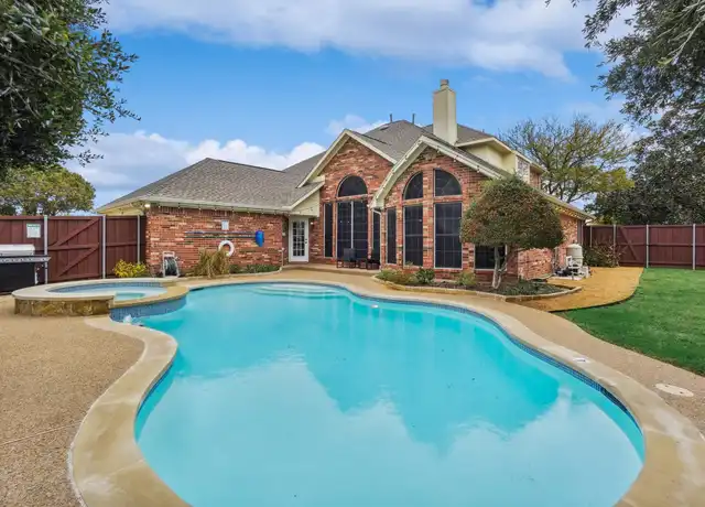 Property at 2401 Scarlet Oak Dr, Rowlett, TX, 75089, 5 beds, 3 baths, [object Object]