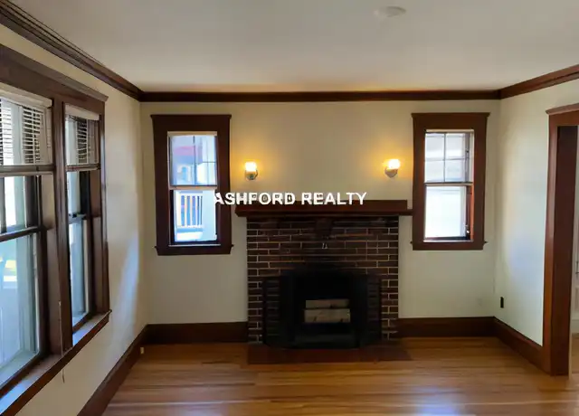 Property at 34 Slade St Unit 1, Belmont, MA, 02478, 2 beds, 1 bath, [object Object]