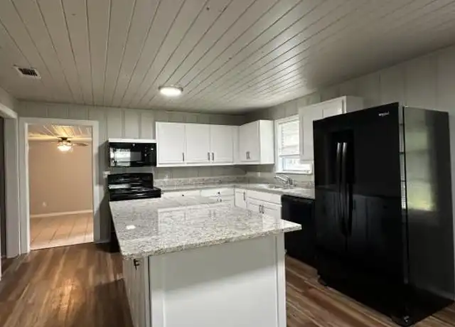 Property at 224 Arizona St, Huntington, TX, 75949, 3 beds, 1 bath, [object Object]
