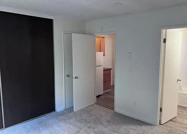 Property at Hamlin Manor - 2946 SE Harrison St, Milwaukie, OR, 97222, 1 bed, 1 bath, [object Object]