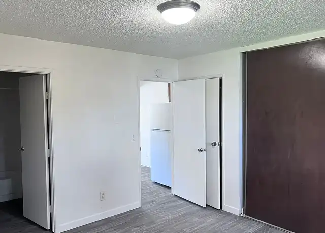 Property at Hamlin Manor - 2946 SE Harrison St, Milwaukie, OR, 97222, 1 bed, 1 bath, [object Object]