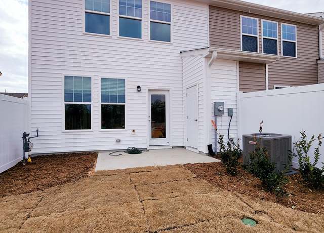 Photo of 29 Lavender Ln, Clayton, NC 27520
