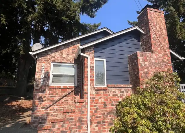 Property at 2402 15th St Unit 2402 Upper, Bremerton, WA, 98312, 2 beds, 1 bath, [object Object]