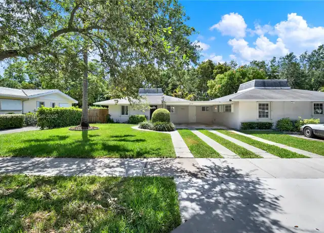 Property at 11713 SW 81st Rd Unit Left Side, Miami, FL, 33156, 2 beds, 2 baths, [object Object]