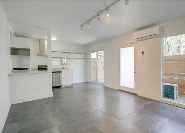 Property at 653 Silver Lake Blvd Unit 09, Los Angeles, CA, 90026, 1 bed, 1 bath, [object Object]