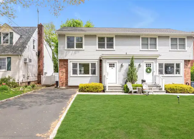 Property at 38 Dunes Ln Unit A, Port Washington, NY, 11050, 3 beds, 1.5 baths, [object Object]
