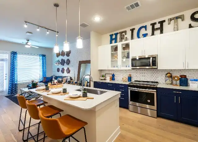 Property at 2200 Rutland St Unit F19, Houston, TX, 77008, 2 beds, 2 baths, [object Object]