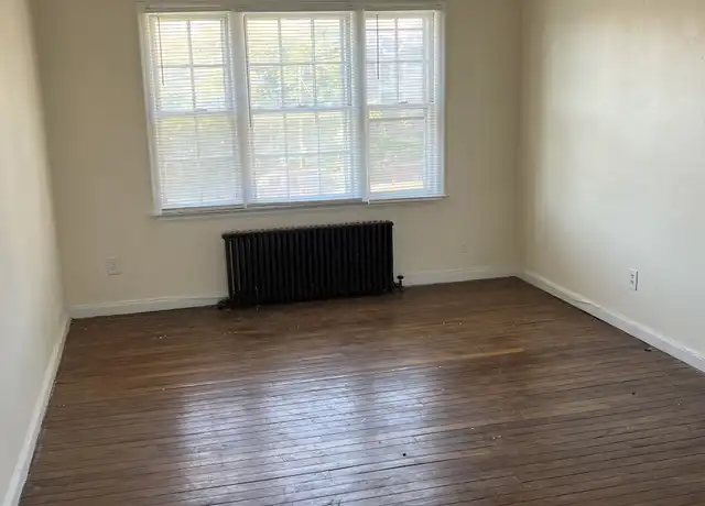 Property at 2670 N Main St Unit 204, Dayton, OH, 45405, 1 bed, 1 bath, [object Object]