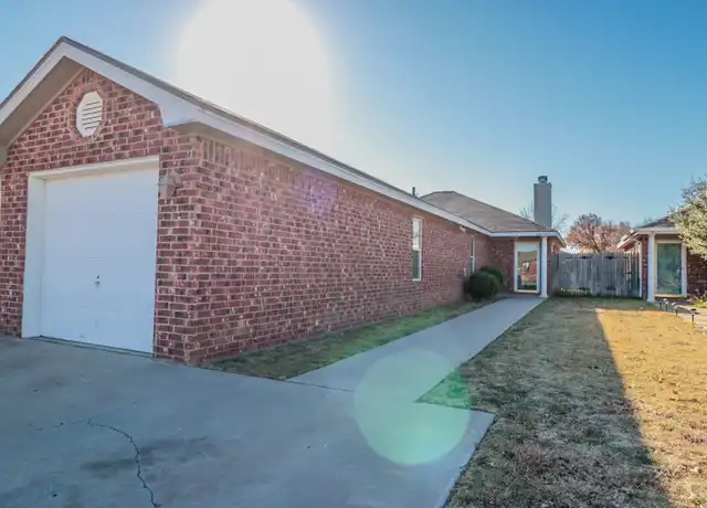 Property at 2409 87th St Unit B, Lubbock, TX, 79423, 2 beds, 2 baths, [object Object]