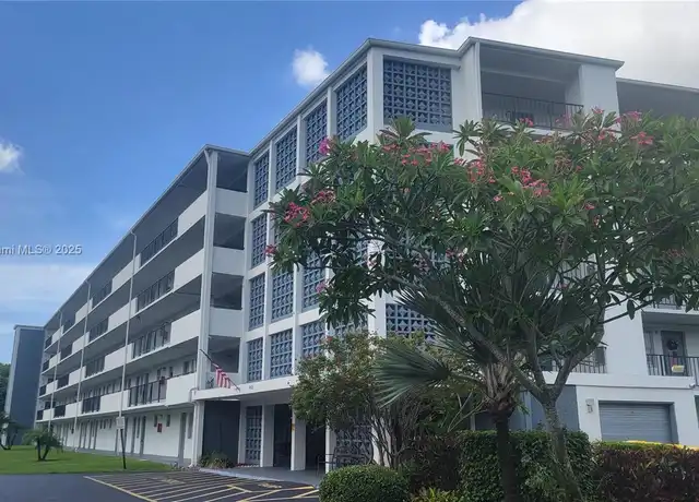 Property at 950 Hillcrest Dr #302, Hollywood, FL, 33021, 1 bed, 1.5 baths, [object Object]