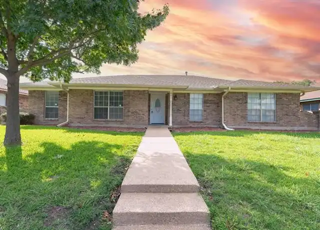 Property at 801 Meadowgate Dr, Garland, TX, 75040, 4 beds, 2.5 baths, [object Object]
