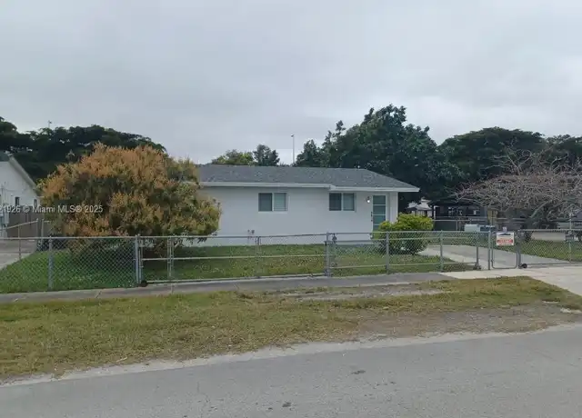 Property at 11322 SW 203rd Ter Unit 11322, Miami, FL, 33189, 3 beds, 1 bath, [object Object]