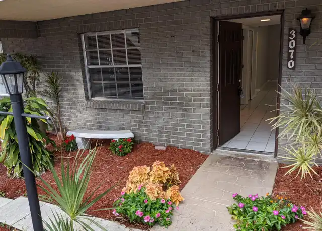 Property at 3070 Sir Hamilton Cir, Titusville, FL, 32780, 2 beds, 1 bath, [object Object]