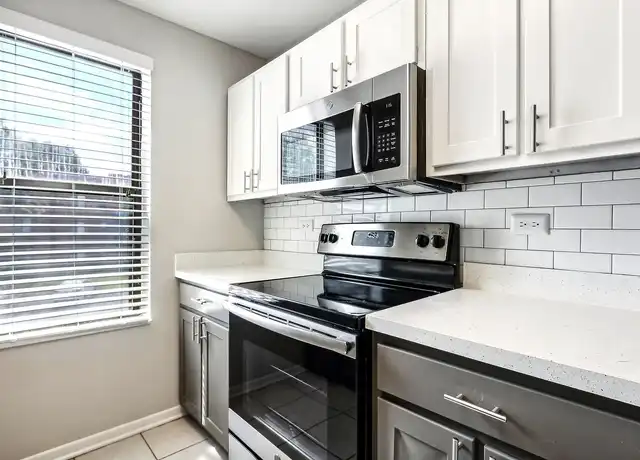 Property at Fifteen 98 Naperville - 1598 Fairway Dr, Naperville, IL, 60563, 1-2 bed, 1-2 bath, [object Object]