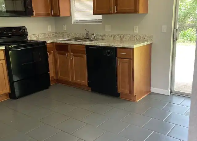 Property at 701 S Elm St Unit H1, Searcy, AR, 72143, 2 beds, 1 bath, [object Object]
