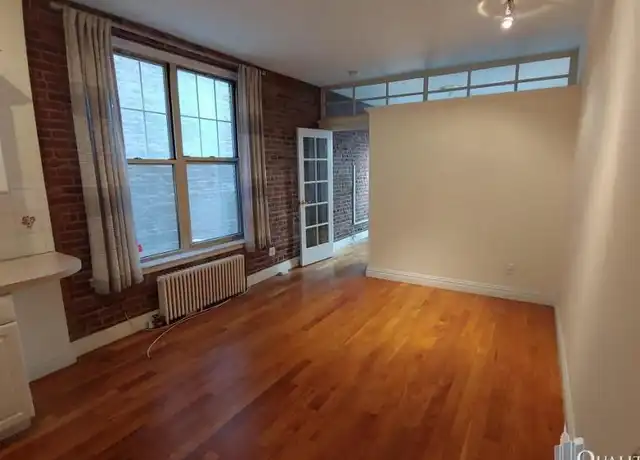 Property at 207 W 10th St, New York, NY, 10014, 1 bed, 1 bath, [object Object]