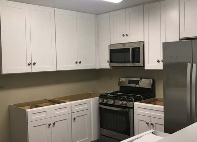 Photo of 17128 W Cunningham Ct Unit 1, Libertyville, IL 60048