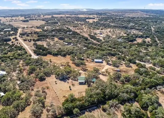 Property at 441 Leaning Oak Trl, Dripping Springs, TX, 78620, 3 beds, 2 baths, [object Object]