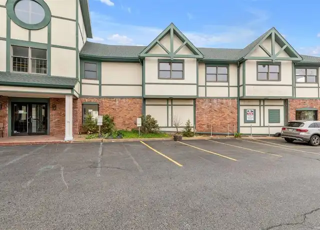 Property at 62 South St Unit 201, Oyster Bay, NY, 11771, 5 beds, 2.5 baths, [object Object]