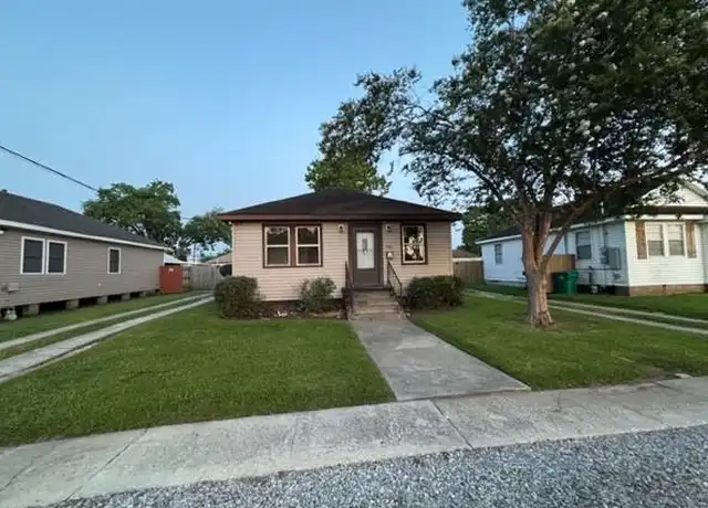 Property at 648 Grefer Ave, Harvey, LA, 70058, 3 beds, 1 bath, [object Object]