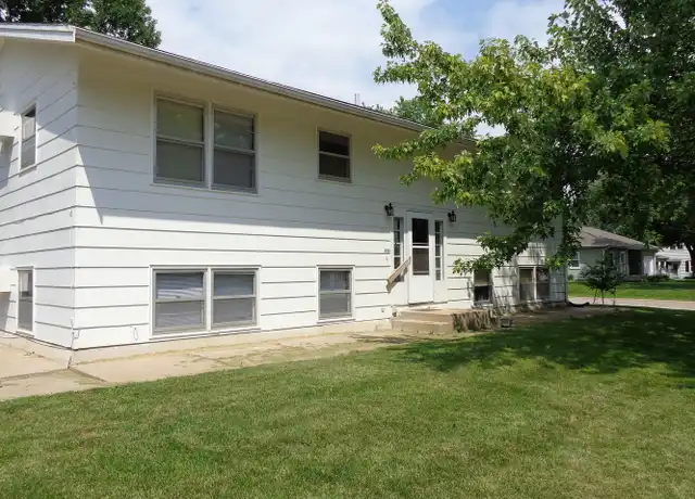 Property at 880 20th St Unit 880-03, Marion, IA, 52302, 1 bed, 1 bath, [object Object]