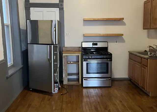 Property at 1920 W Cermak Rd Unit 2F, Chicago, IL, 60608, 1 bed, 1 bath, [object Object]