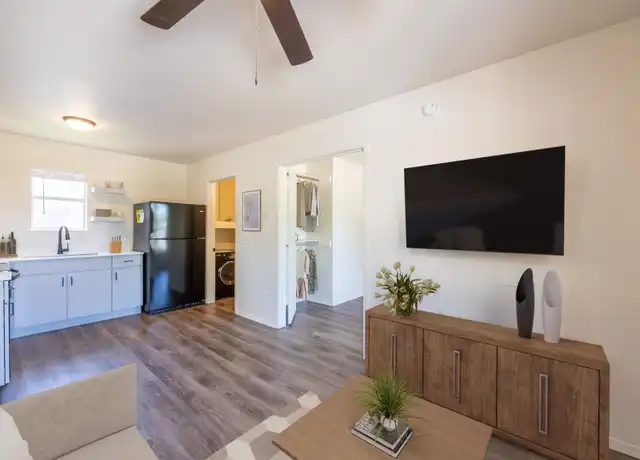 Property at 305 Berry St Unit 315-103, Springdale, AR, 72764, 1 bed, 1 bath, [object Object]