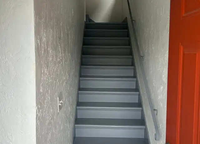 Property at 1088 10th St Unit 1088, Oakland, CA, 94607, 3 beds, 1 bath, [object Object]