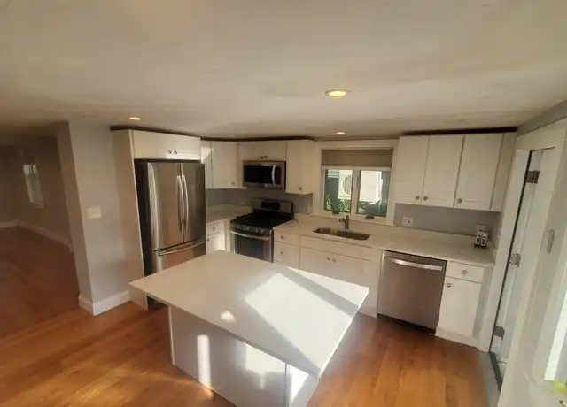 Property at 89 Front St Unit 2, Weymouth, MA, 02188, 2 beds, 1.5 baths, [object Object]
