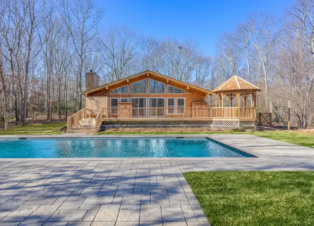 Property at 41 Old Squires Rd, Hampton Bays, NY, 11946, 3 beds, 2 baths, [object Object]