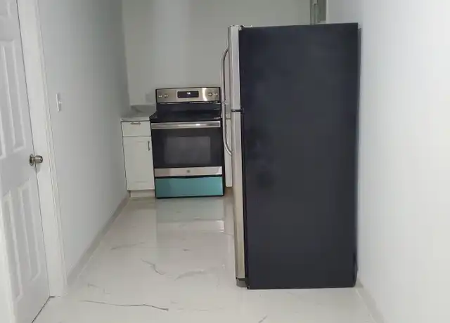 Property at 6871 Pembroke Rd Unit 6871, Pembroke Pines, FL, 33023, 1 bed, 1 bath, [object Object]