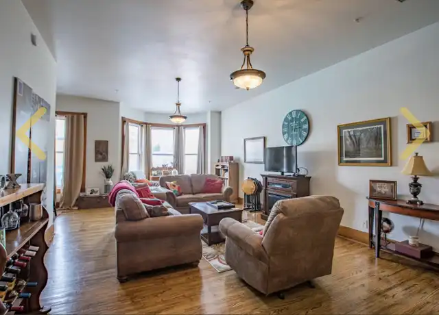 Property at 124 E 2nd St Apt 1, Muscatine, IA, 52761, 2 beds, 2 baths, [object Object]
