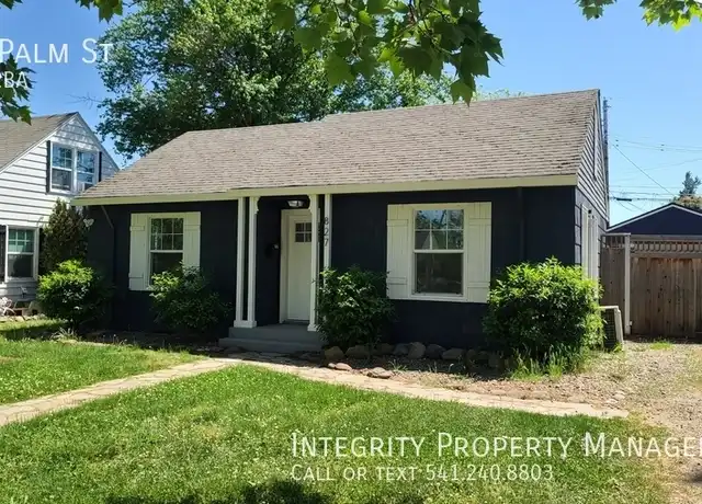 Property at 827 Palm St, Medford, OR, 97501, 3 beds, 2 baths, [object Object]