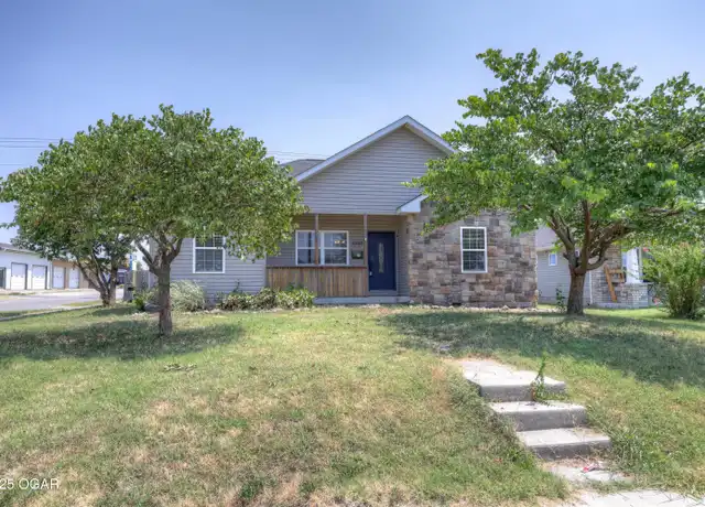 Property at 2301 S Joplin Ave, Joplin, MO, 64804, 3 beds, 2 baths, [object Object]