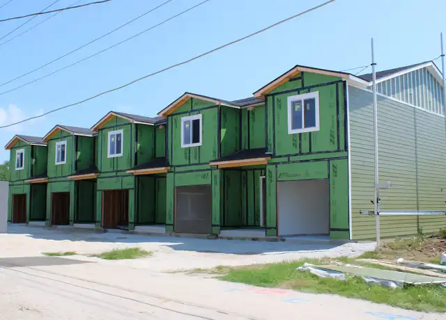 Property at 109 E Division St Unit 109, Manteno, IL, 60950, 3 beds, 2 baths, [object Object]