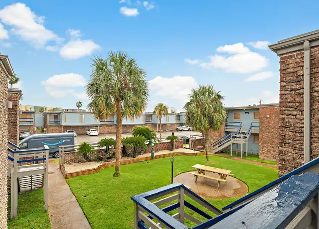 Property at 100 Market St Unit 86, Galveston, TX, 77550, 1 bed, 1 bath, [object Object]