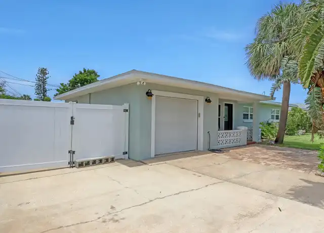 Property at 131 E Arlington St, Satellite Beach, FL, 32937, 3 beds, 2 baths, [object Object]