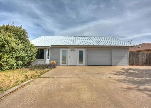 Property at 4816 61st St, Lubbock, TX, 79414, 1 bed, 1 bath, [object Object]