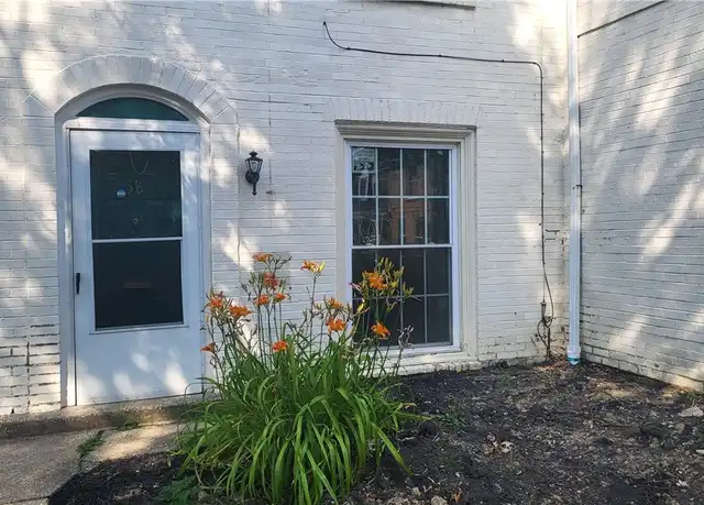 Property at 23 Trenton Sq, Euclid, OH, 44143, 2 beds, 1.5 baths, [object Object]